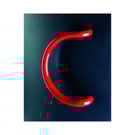 Poignée de tirage nylon STG95 filetée percée blanc