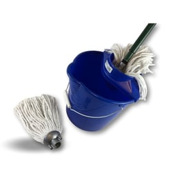 Ensemble de ménage seau espagnol et balai franges