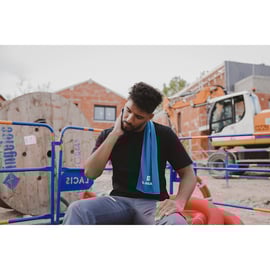 Serviette rafraîchissante - 100 x 30 cm - bleu