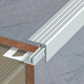 Nez de marche adaptable adhésif - hauteur 7 à 12 mm longueur 2700 mm