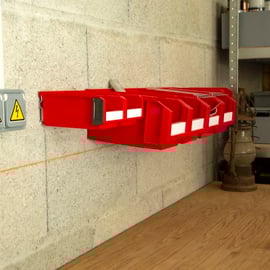 Barre de fixation pour bac