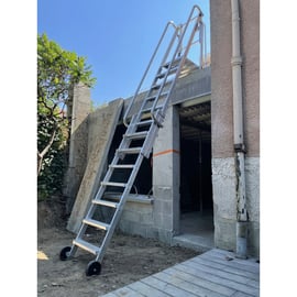 Échelle d'accès dalle