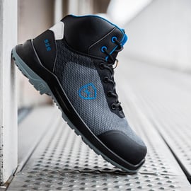 Chaussures hautes BOOSTRAM noires/bleues S3S