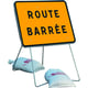 Panneau de chantier KC1 T1 ROUTE BARREE 800 x 600 mm avec pied et 2 sacs de lestage